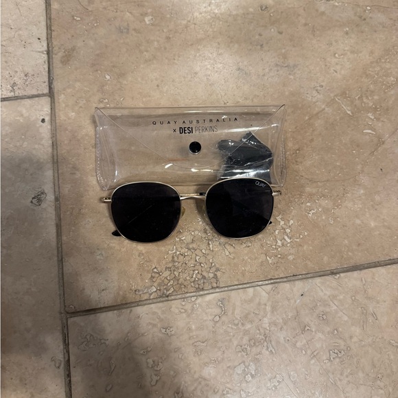 Quay Australia x Desi Perkins Gold and Black Jezabell Sunglasses - Picture 1 of 3